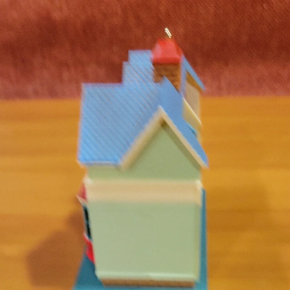 Enesco Victorian Doll House with Red and Green Details